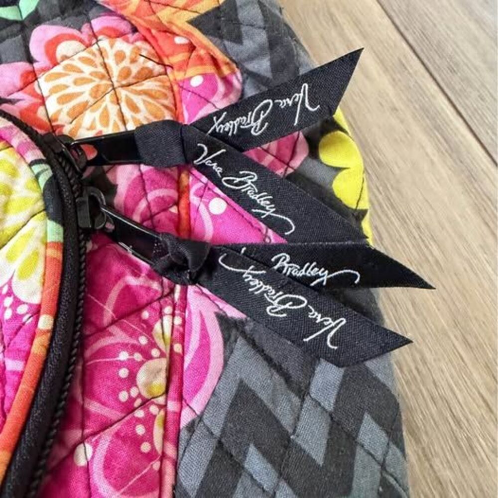 Vera Bradley “Ziggy Zinnia” Floral Paisley Quilted Backpack - Picture 3 of 10